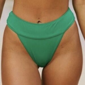 Berlook high waisted ribbed bikini bottom NWT